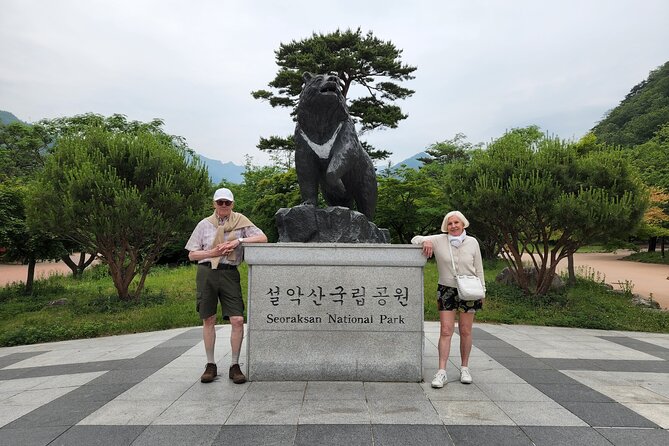 2-Day Hike through the Scenic Valleys of Mt. Seoraksan from Seoul - Day 1 in Seoraksan: Ulsanbawi Rock plus valley hiking time