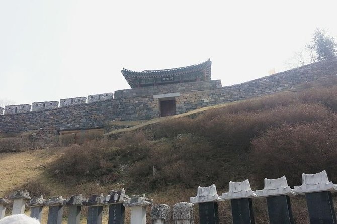 3-Day Korea Western course by K-shuttle Tour from Seoul to Busan - Guide Style: What Makes This Tour Feel Effortless