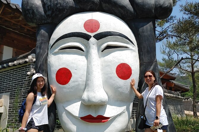 7 Day Essential Korea Tour(Seoul, Nami, DMZ, Andong, Gyeongju, Busan_Meal Incl.) - Seoul in One Big Sweep: Palaces, Hanok Alleys, Temple Stops, and Street Food