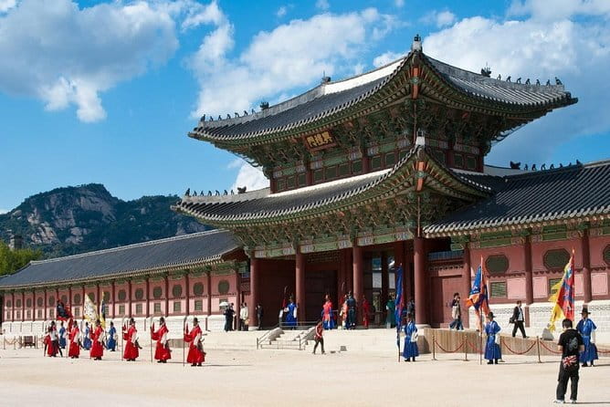 7 days Flexible Tour for Major Cities(Seoul,Busan,Gyeongju etc) - Day 3 DMZ day: Imjingak, DMZ transport, the Third Tunnel, and Dora Observatory