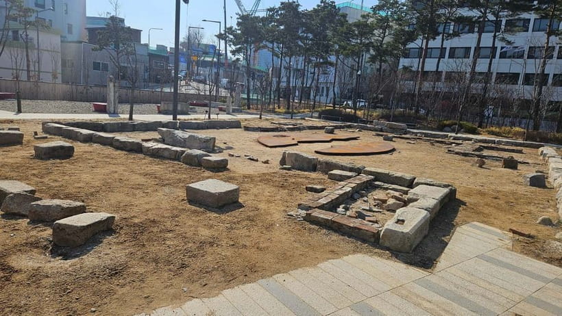 Blood & Tears: Korea Dark History Guided Walking Tour - Price and value: what $61 buys you in real terms