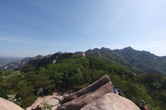 Bukhansan Mountain Private Hike with Lunch - Hotel Pickup to Bukhansan National Park: The Easy Logistics
