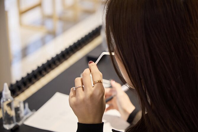 Create Your Own Luxury Niche Perfume in Hongdae - Small-Group Coaching: Getting Help Without Feeling Hovered
