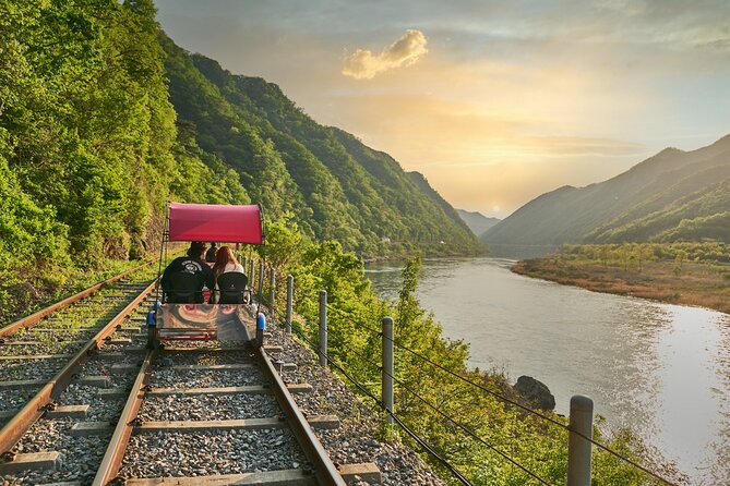 Eobi Valley(Winter), Strawberry, Nami Island & Railbike fr Seoul - Winter Bonus at Eobi Ice Valley (Only for a Set Date Range)