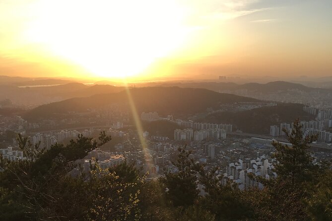 Fortress Night Hike & Snack at a Local Market - Market Snack Stop: Street Food You Can Eat Without Guessing