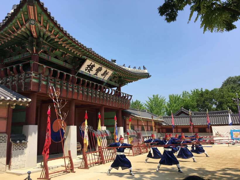 From Seoul: Starfield Library, Hwaseong, Gwangmyeong Cave - Why this Seoul to Suwon route makes sense for one day