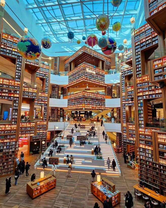From Seoul: Starfield Library, Hwaseong, Gwangmyeong Cave - Hwaseong Fortress and Suwon history: gates with a purpose
