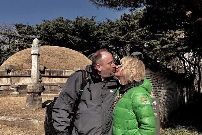 Gangnam Tour(Inc. Dinner & Drink) _ The past and present of Korea - Stop 3: Seolleung & Jeongneung—UNESCO royal tombs with room to breathe