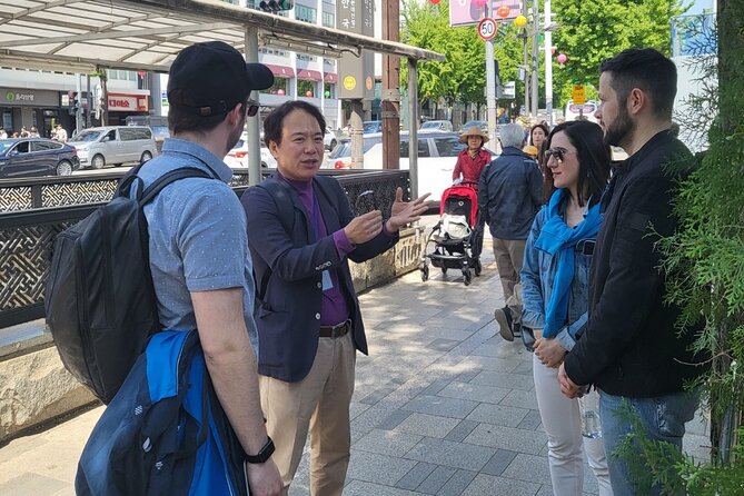 Gwangjang market Netflix Food Walking Tour with Insadong - Gwangjang-dong and Gwangjang Market: Food, Textiles, and a 1905 Start