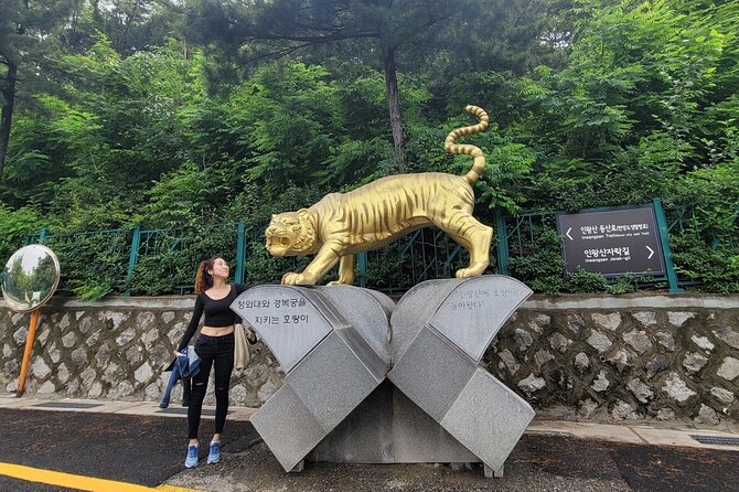 Inwangsan hike & historical sites - Sajik Park first: Sajikdan and the Tangun shrine before the mountain