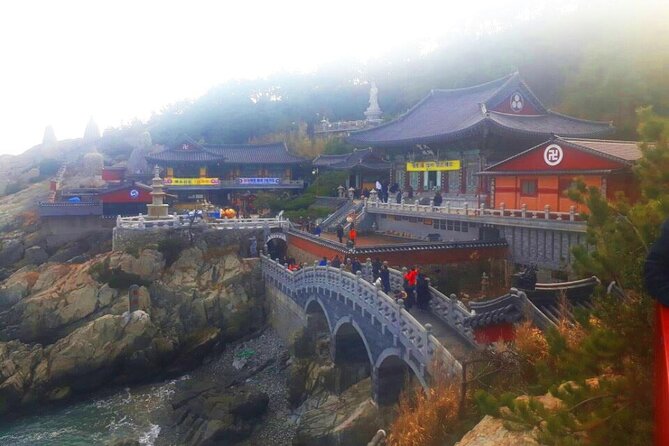 Jinhae Cherry Blossom + Busan Sunrise from Seoul - Haedong Yonggungsa at sunrise: the payoff stop