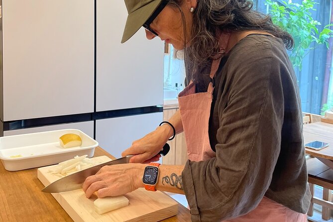 Kimchi class with Chef Hakyung near Gyeongbokgung place - Hands-on kimchi making: your turn, your pace, your batch