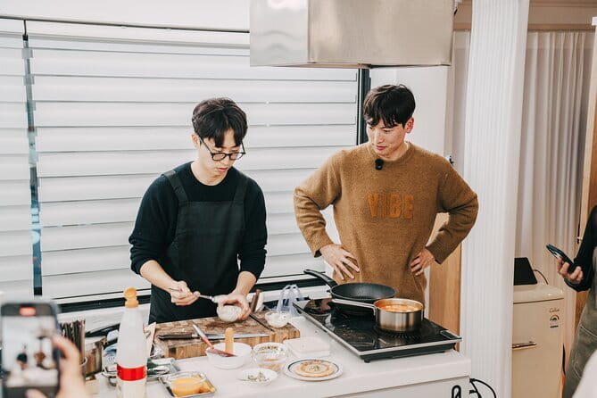 Korea Cooking Class with 3 stars Michelin Chef & Content creators - Why this Seoul cooking class works: Michelin technique + creator hosting