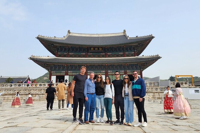 Layover Tour for essential Seoul City & Gourmet tour(Incl. Lunch) - Bukchon Hanok Village: old houses, real atmosphere