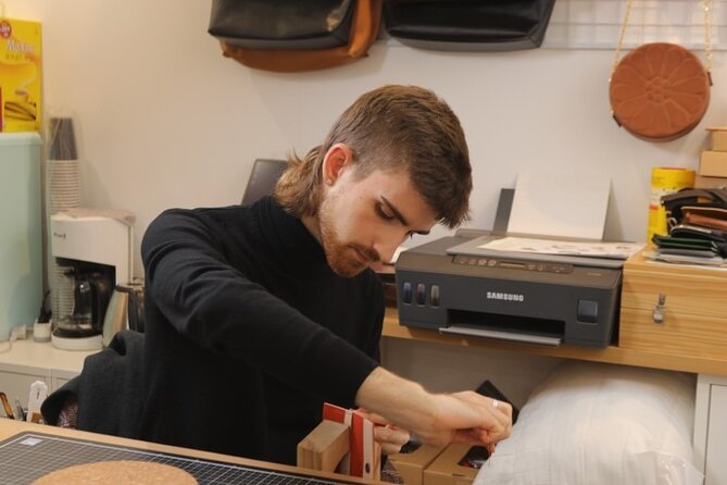 Leather Products Workshop in Seoul - Picking your leather project: cardholders, wallets, passport holders, and AirPods cases