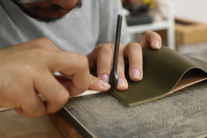 Leather Products Workshop in Seoul - Practical logistics that affect your day (and your stitching mood)