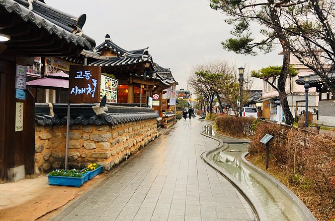 Maisan Cherry Blossom and Jeonju Hanok Village - Stop 1: Seoul to Maisan Mountain (About 2 Hours)