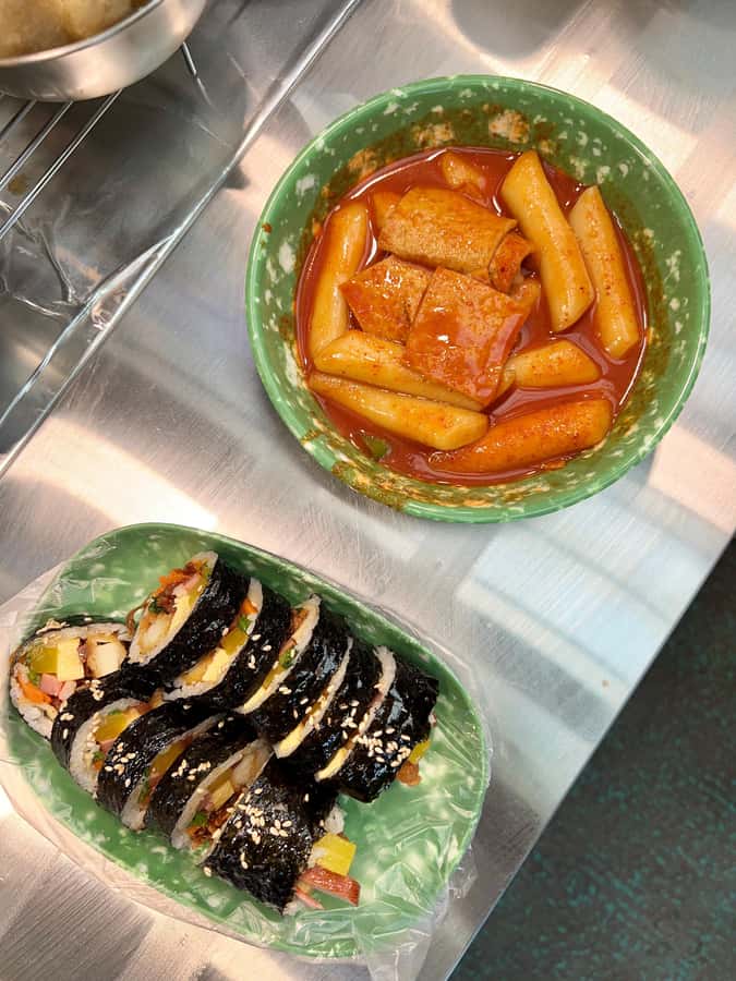 Mangwon Market Food tour By Locals;Cheap Eats to Fancy Feast - Getting there without stress: Exit 2 and a firm 15-minute cutoff