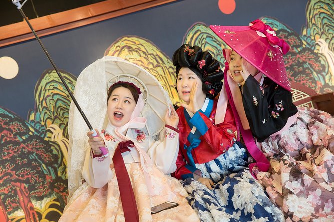 N Seoul Tower Hanbok Rental - Why N Seoul Tower Hanbok Works (Even If You Hate Waiting)