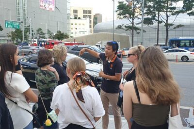 Night Food Tour in Seoul with Traditional and Modern Cuisine - Cheonggyecheon Stream at night: the walk that makes the meal stick