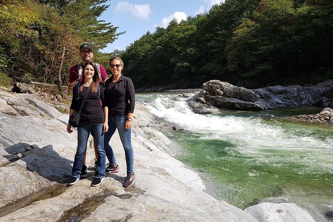 One-Day Tour for stunning Mt.Seoraksan from Seoul - Guide Power in the Real World: English, Safety, and Humor