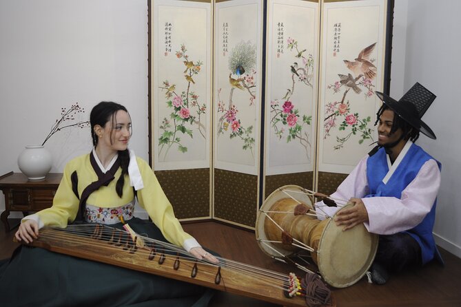 Play Gayageum in Hanbok Cultural Experience in Bukchon - Logistics you’ll actually care about in Bukchon