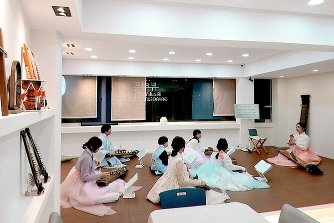Play Gayageum in Hanbok Cultural Experience in Bukchon - If you prefer the crafting version instead of playing