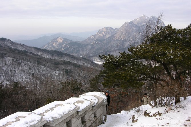 Private Bukhansan Hiking Tour (More Members Less Cost per Person) - Clothing and footwear: what to wear so the hike stays fun