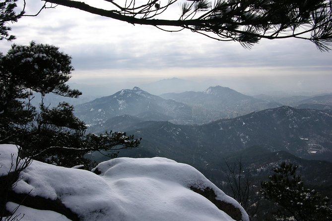Private Bukhansan Hiking Tour (More Members Less Cost per Person) - The guide makes the difference: what the named guides tell you