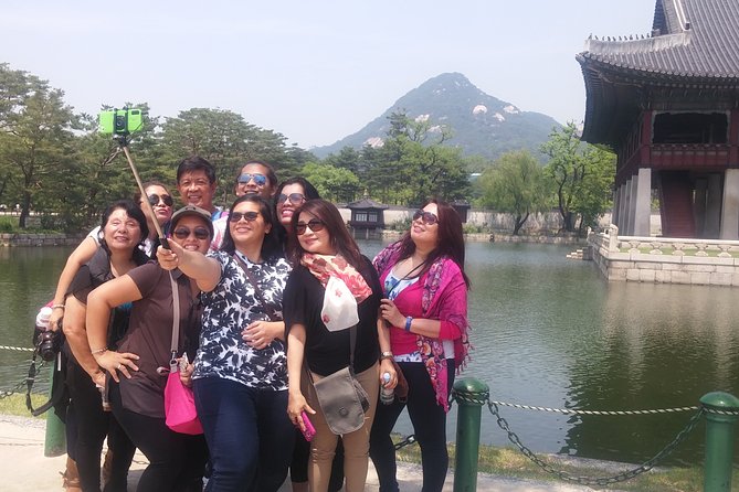 Private day tour Korea(Seoul trip) with Professional Photographer - How the private Seoul day tour really works (one group fee, one day)