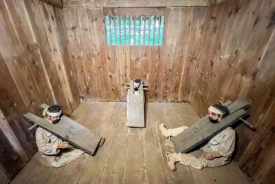 Private Day Trip to Korean Folk Village and Hwaseong Fortress - Korean Folk Village: walking through Korea up to the 1970s