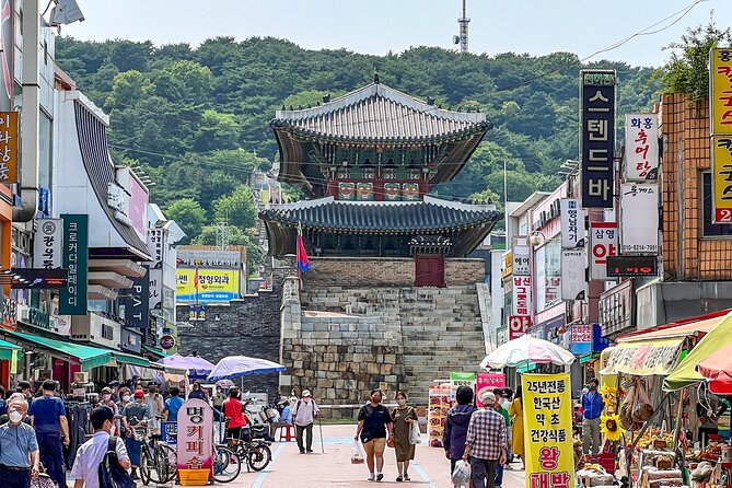Private Day Trip to Korean Folk Village and Hwaseong Fortress - Guides like Juno and Miae: what the best part really is