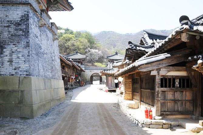 Private day trip to Korean Folk Village & Dae Jang Geum Park - Korean Folk Village: Joseon-era houses plus performances (and lunch time)
