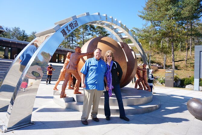 Private DMZ Tour in South Korea(Entrance fees are included) - Stop 2: Imjingak Pyeonghoa-Nuri Park for an hour (history artifacts + open space)