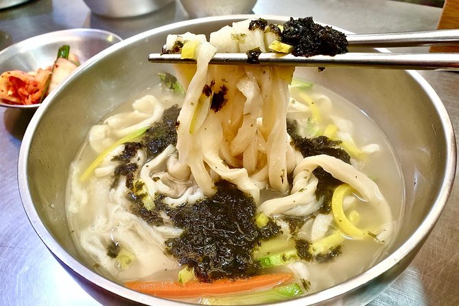 Private Downtown Seoul Food & Market Tour with 8+ Tastings - Joseon-era palaces: royal gates and palace grounds without the overwhelm