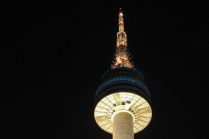 Private Full Day Seoul City Tour and N Tower Cable Car - Bukchon Hanok Village: walking between Joseon-era homes