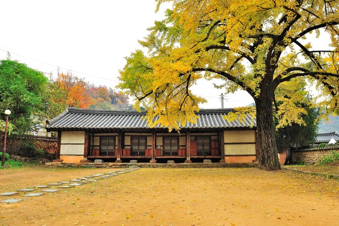 Private Jeonju Hanok Village - Culinary tour - Gyeonggijeon Shrine: royal portraits and Joseon ancestor tablets