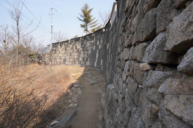 Private Seoul Wall Trekking [Inwangsan, Bugaksan, Naksan Park, N-Seoul Tower] - Samcheong Park: A Breather Point on the Eastward Flow