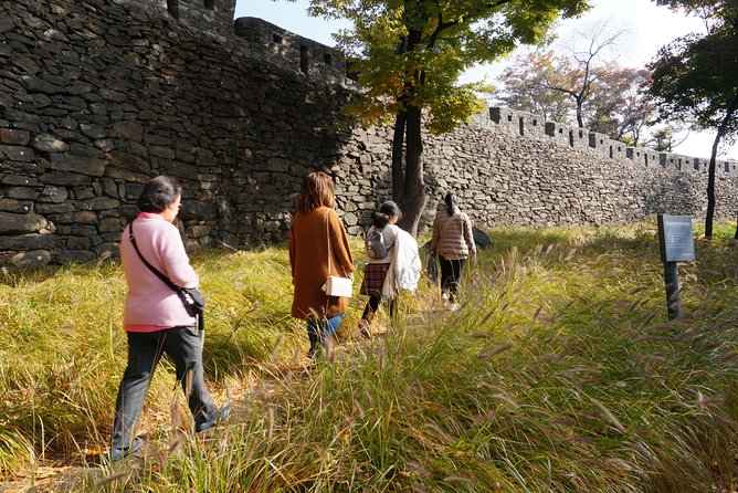 Private Seoul Wall Trekking [Inwangsan, Bugaksan, Naksan Park, N-Seoul Tower] - Mt. Namsan and N-Seoul Tower Views: The Finale