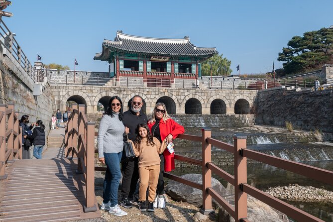Private Tour around Suwon UNESCO Fortress and Korea Folks Village - The 9–10 Hour Schedule: How to Keep It Comfortable