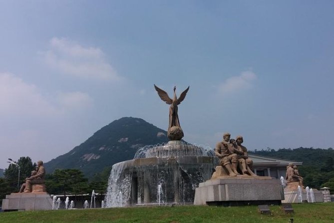 (Private tour) Seoul highlights; Gangnam and beyond Tour - Bongeunsa Temple: a calm break in the middle of the city