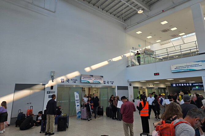 Private Transfer Incheon Cruise Terminal from and to Seoul - Finding Your Driver at the Terminal Without Guesswork