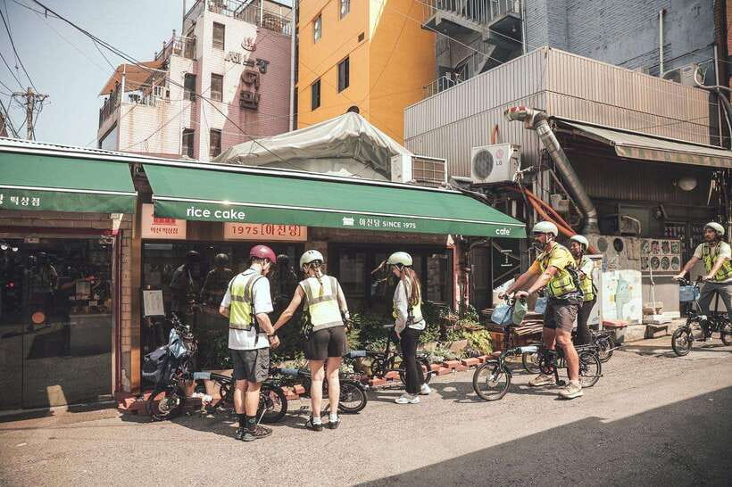 Seoul: Afternoon Ebike tour and "Happy Hour" food and drinks - The Afternoon Happy Hour plan: what the 3 hours really feel like