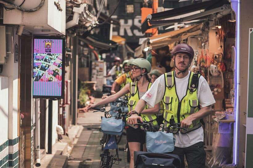 Seoul: Afternoon Ebike tour and "Happy Hour" food and drinks - Cheonggyecheon and Berlin Square: starting with Seoul’s calmer side