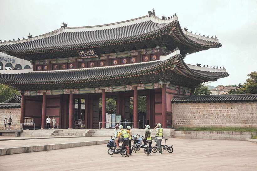 Seoul: Afternoon Ebike tour and "Happy Hour" food and drinks - House of Baek Inje: a North Korea kidnapping story you can place