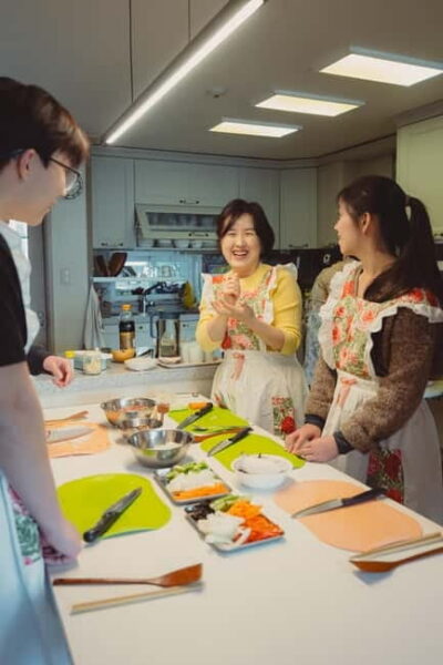 Seoul: Authentic Korean Cooking Class and Market Tour - Walking a traditional market and learning ingredient logic