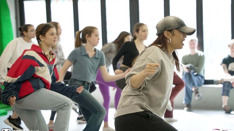 Seoul: BTS & BlackPink K-Pop Dance Class & Video & Styling - The certificate challenge and your take-home memory pack