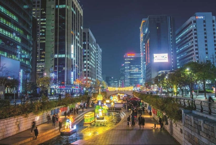 Seoul: Changgyeonggung & Gwangjang Market & Naksan Park - Price and Value: Is $30 a Fair Deal?