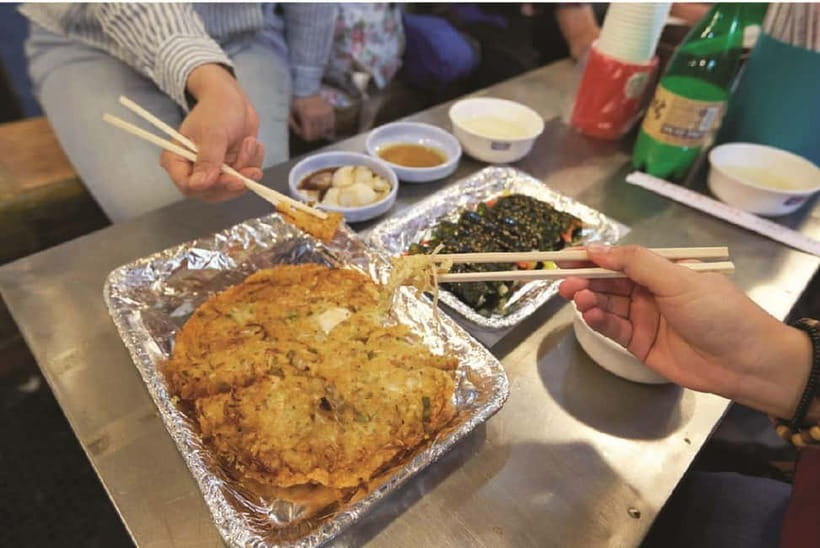 Seoul: Changgyeonggung & Gwangjang Market & Naksan Park - Where You End Up: Drop-Off Near Popular Areas