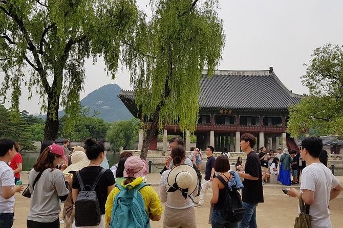 Seoul City Walking Private Tour (3hours) - Insadong as Your Finish Line: Tea, Art, and Hanji Shops